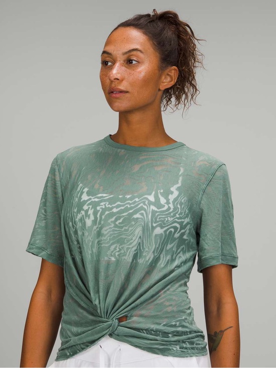 lululemon athletica Tops - Lululemon Athletica Crescent Tee *Veil Tidewater Teal Size 6